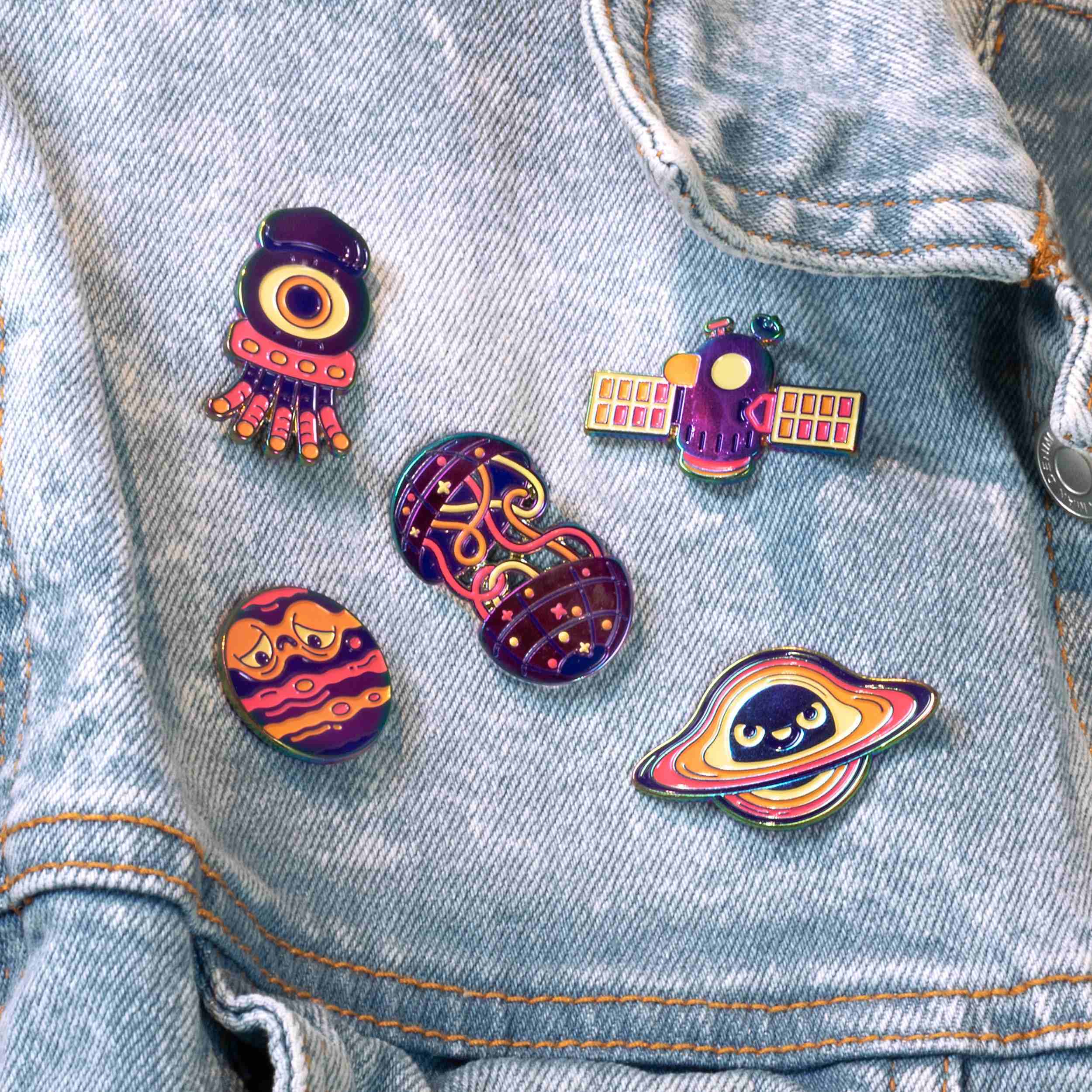 Wormhole Enamel Pin - Image 4